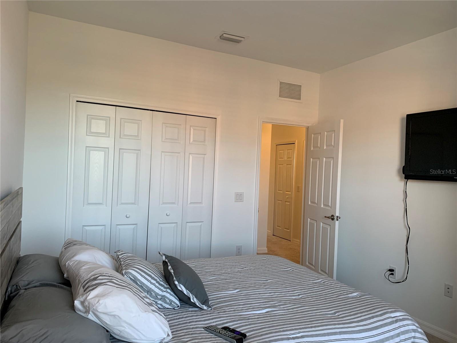 GRAN PARADISO - Residential Lease