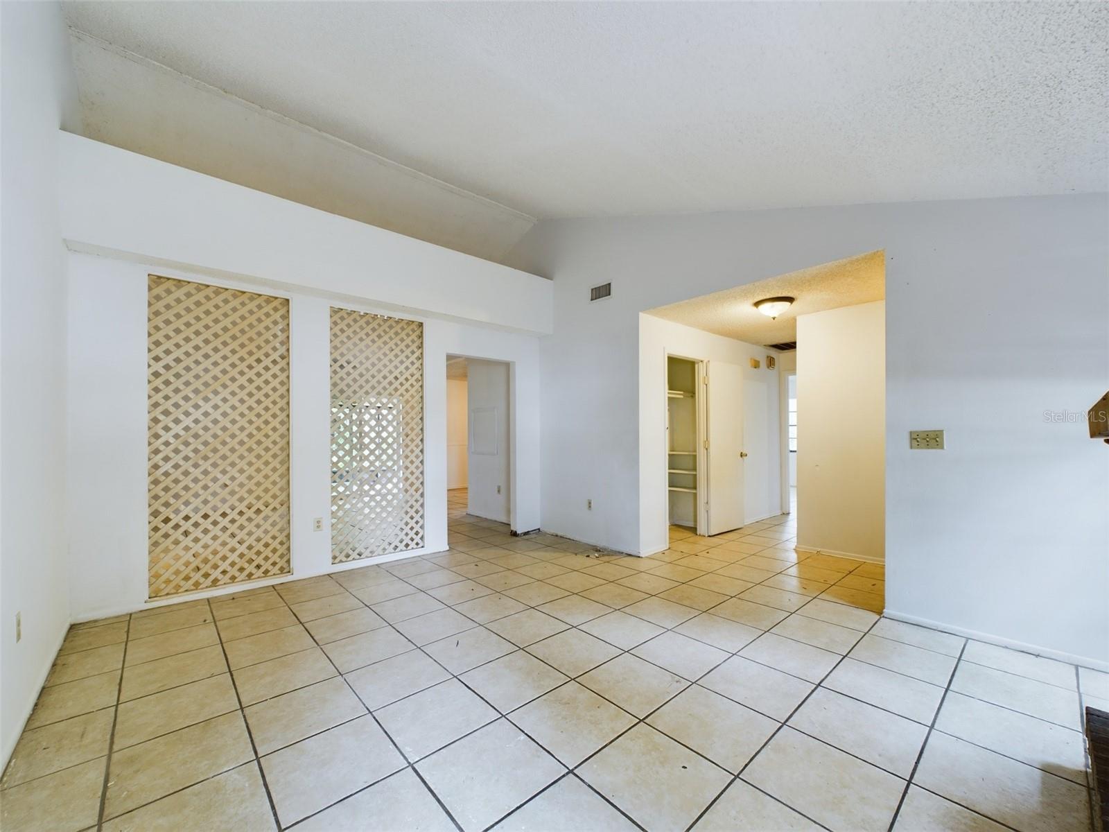 CINNAMON RIDGE - Residential