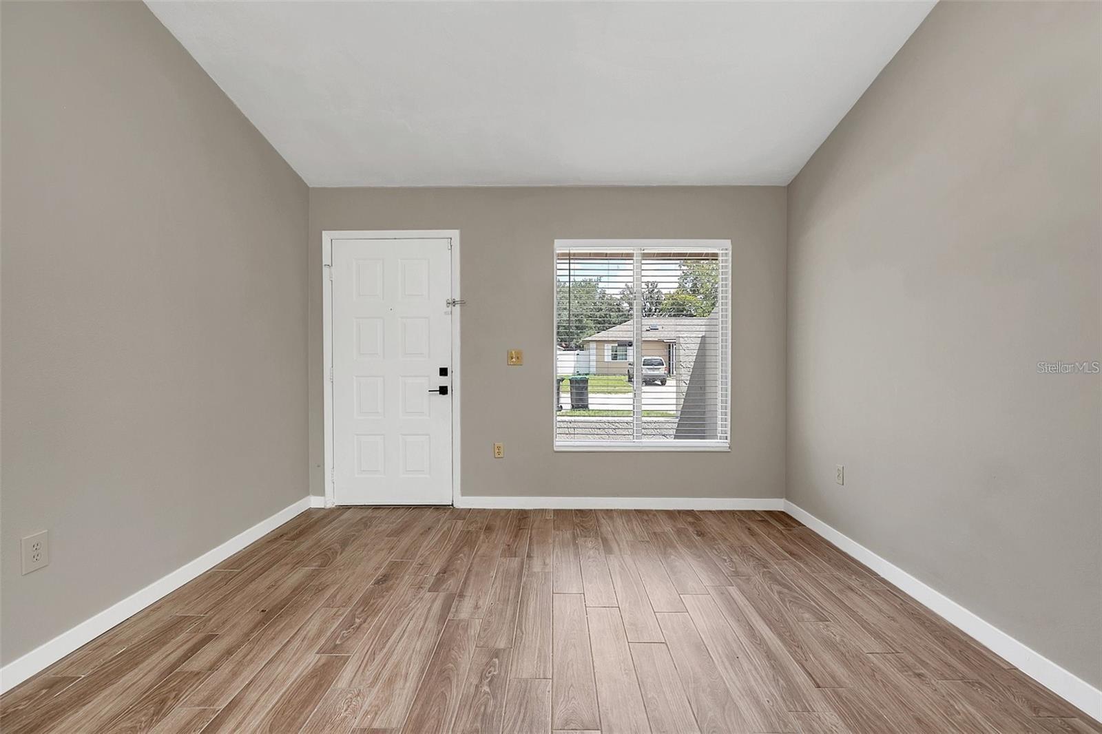 UNIVERSITY PLACE - Residential Lease