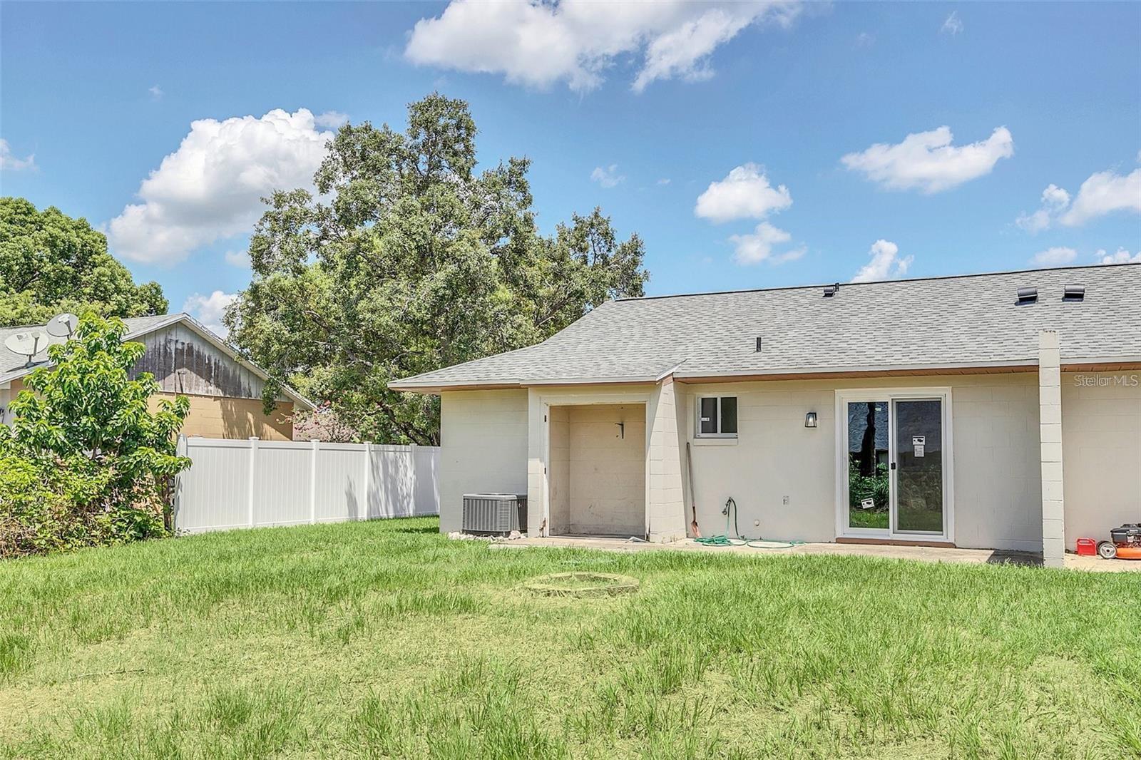 UNIVERSITY PLACE - Residential Lease