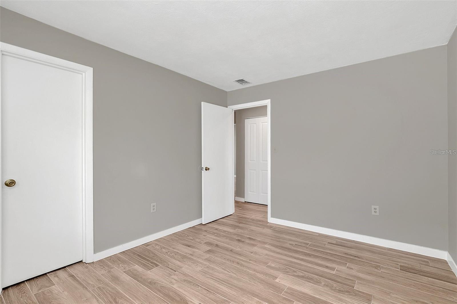 UNIVERSITY PLACE - Residential Lease