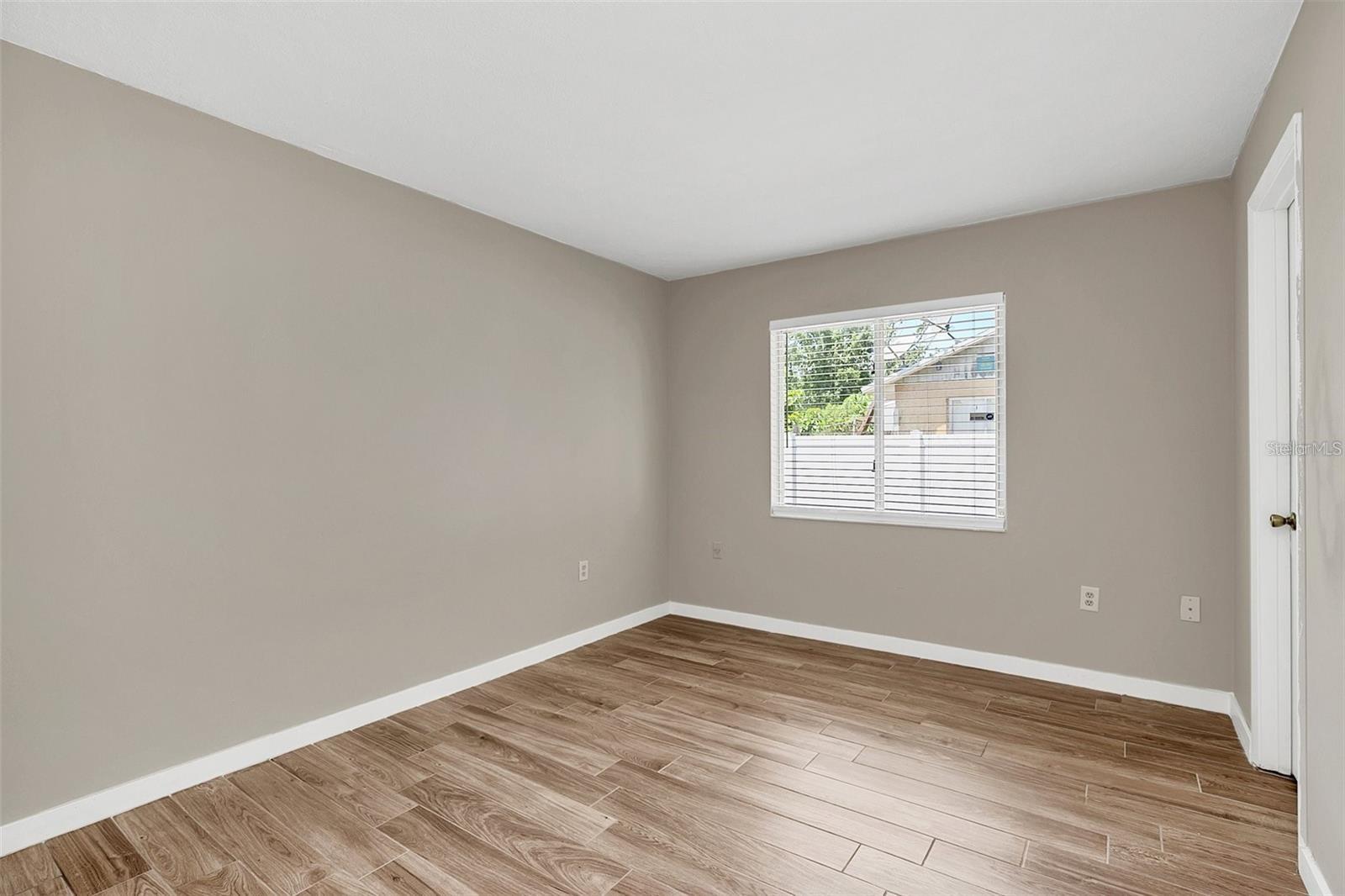 UNIVERSITY PLACE - Residential Lease