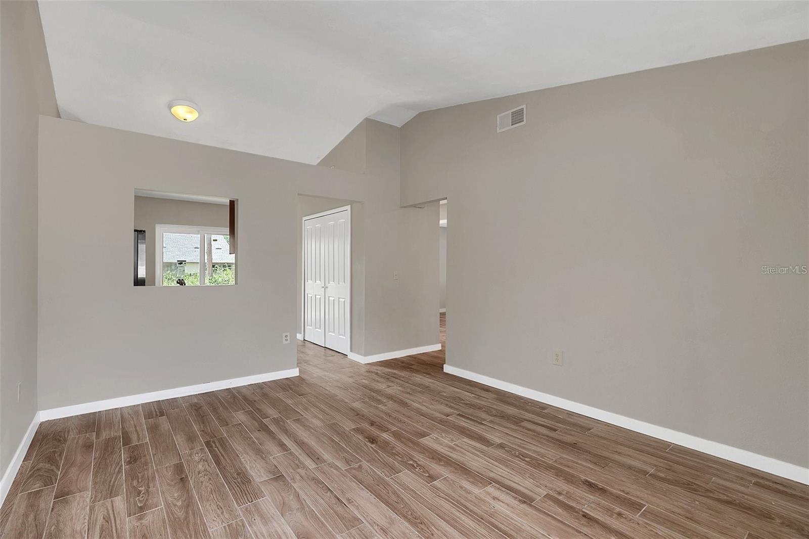 UNIVERSITY PLACE - Residential Lease