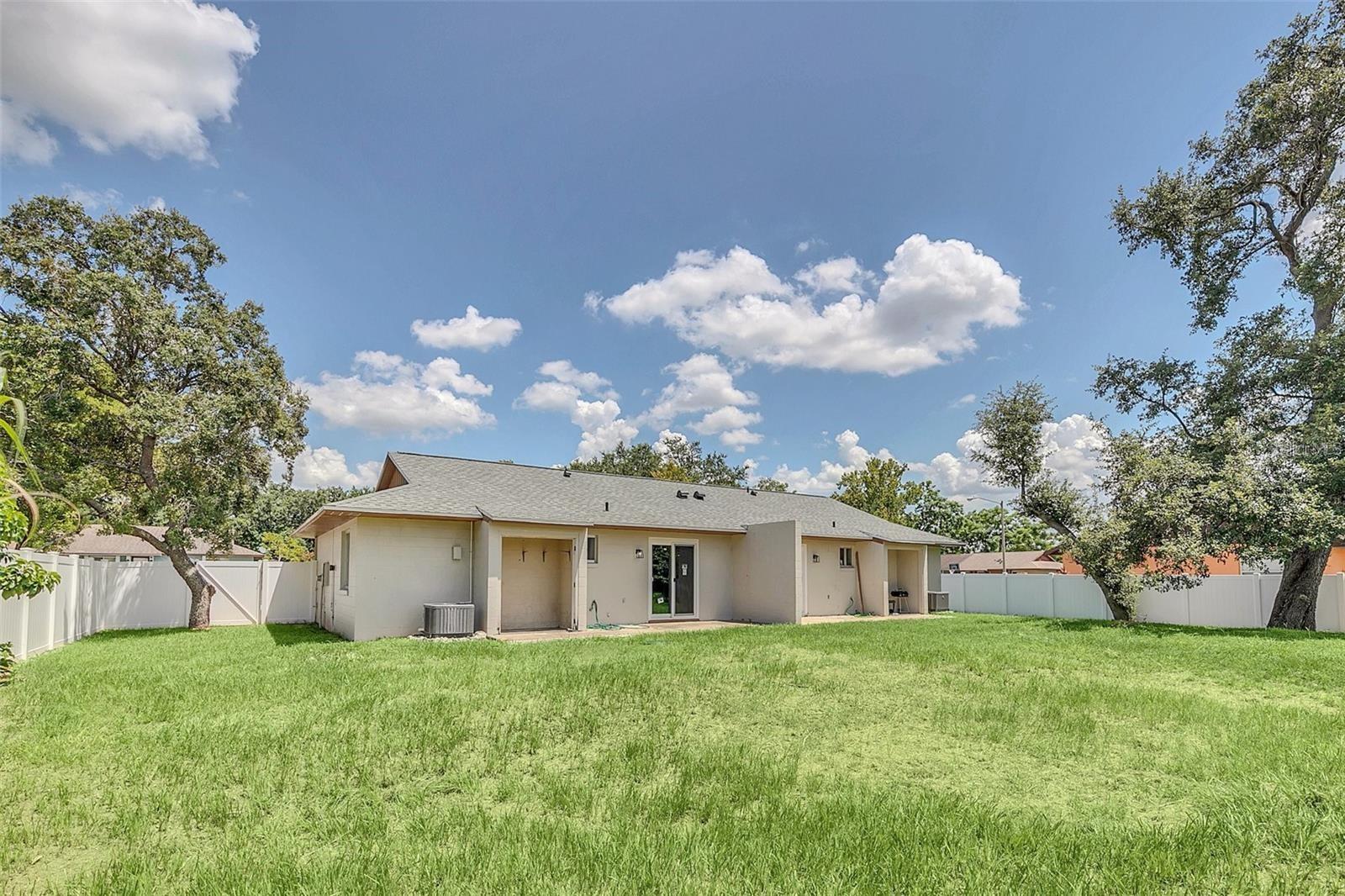 UNIVERSITY PLACE - Residential Lease