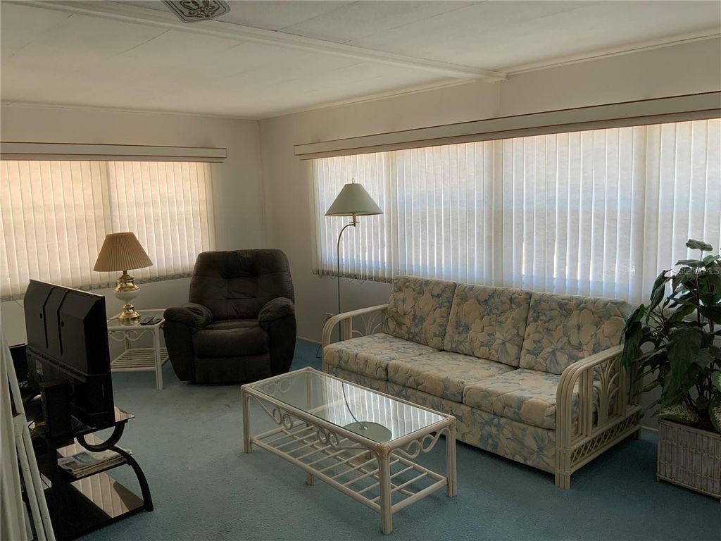 Photo of 609 49th A Avenue Drive E, Bradenton, FL 34203 (MLS # N6139170)