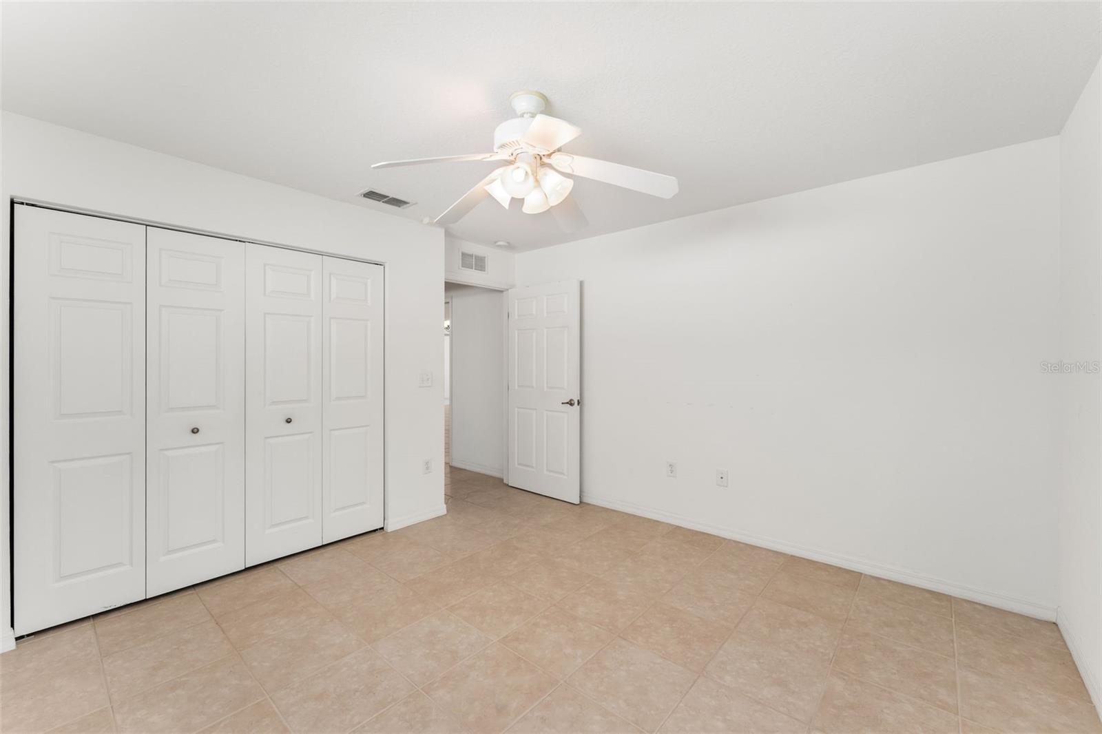 OAK RUN THE FOUNTAINS PHASE 1 - Residential