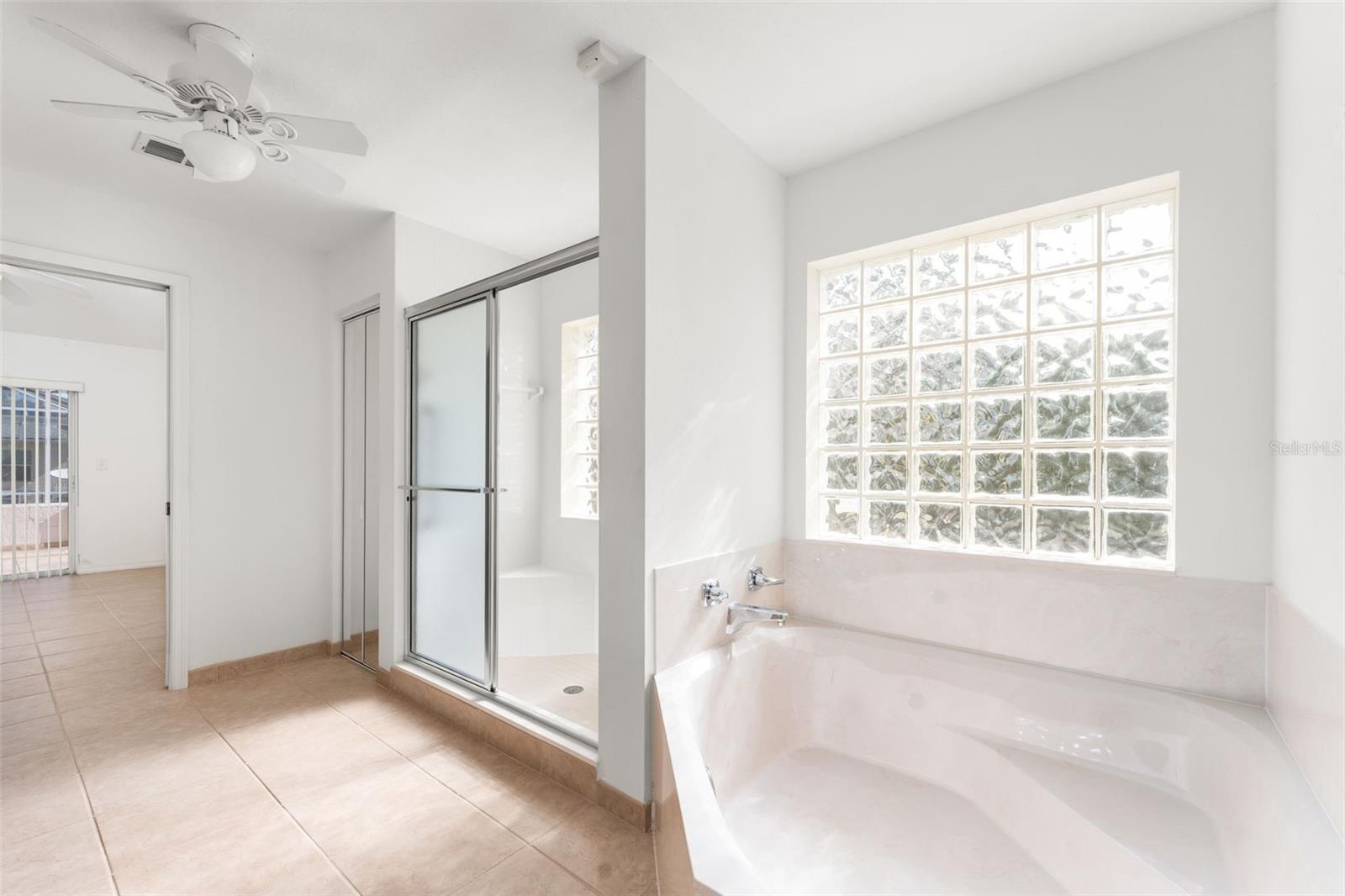 OAK RUN THE FOUNTAINS PHASE 1 - Residential