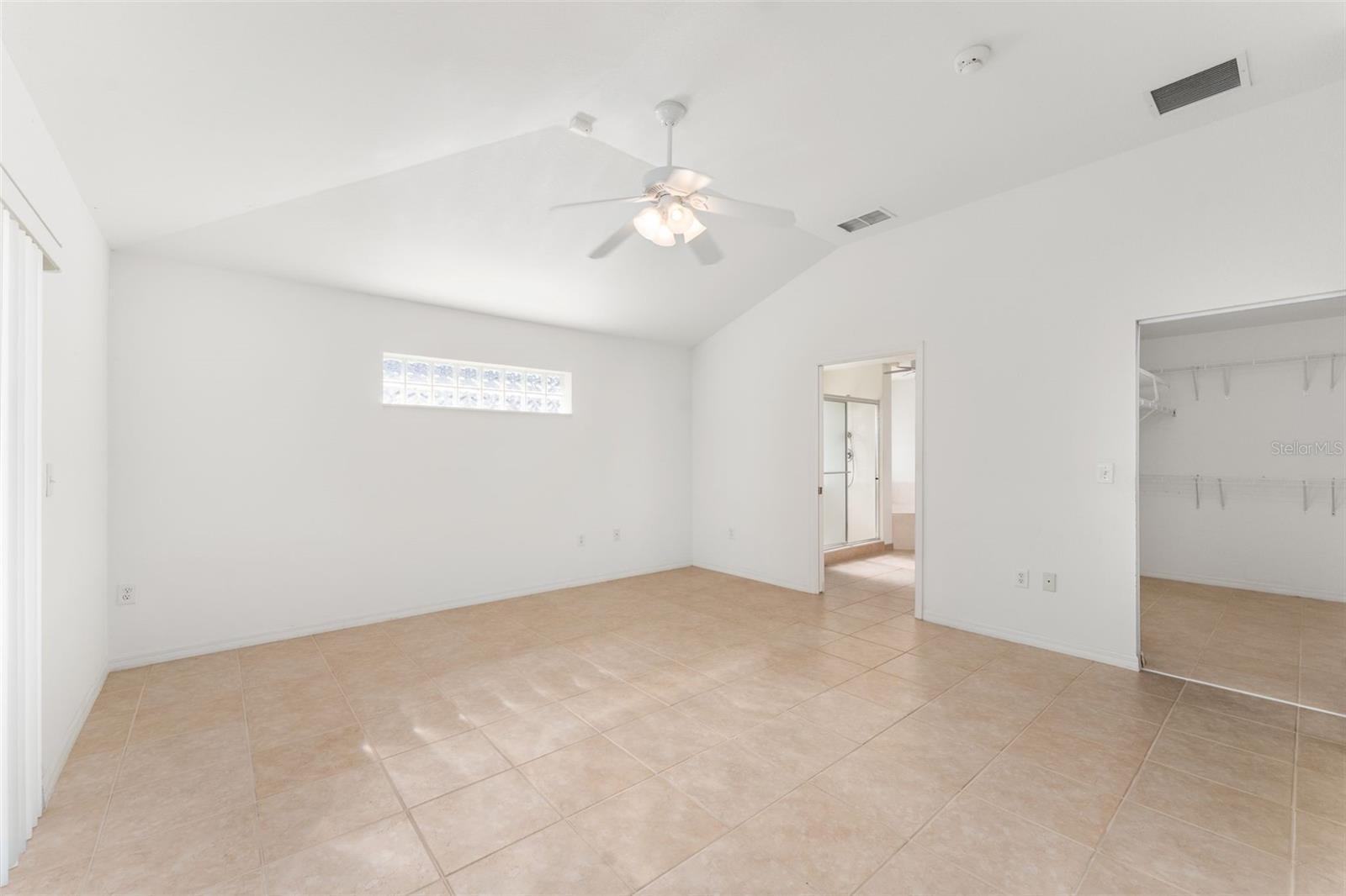 OAK RUN THE FOUNTAINS PHASE 1 - Residential