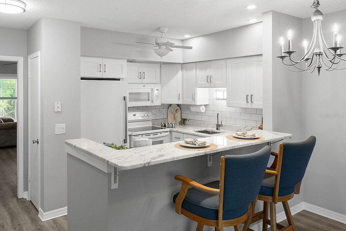 ON TOP OF THE WORLD - Residential