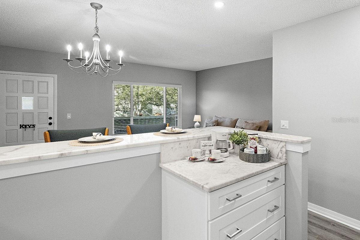 ON TOP OF THE WORLD - Residential