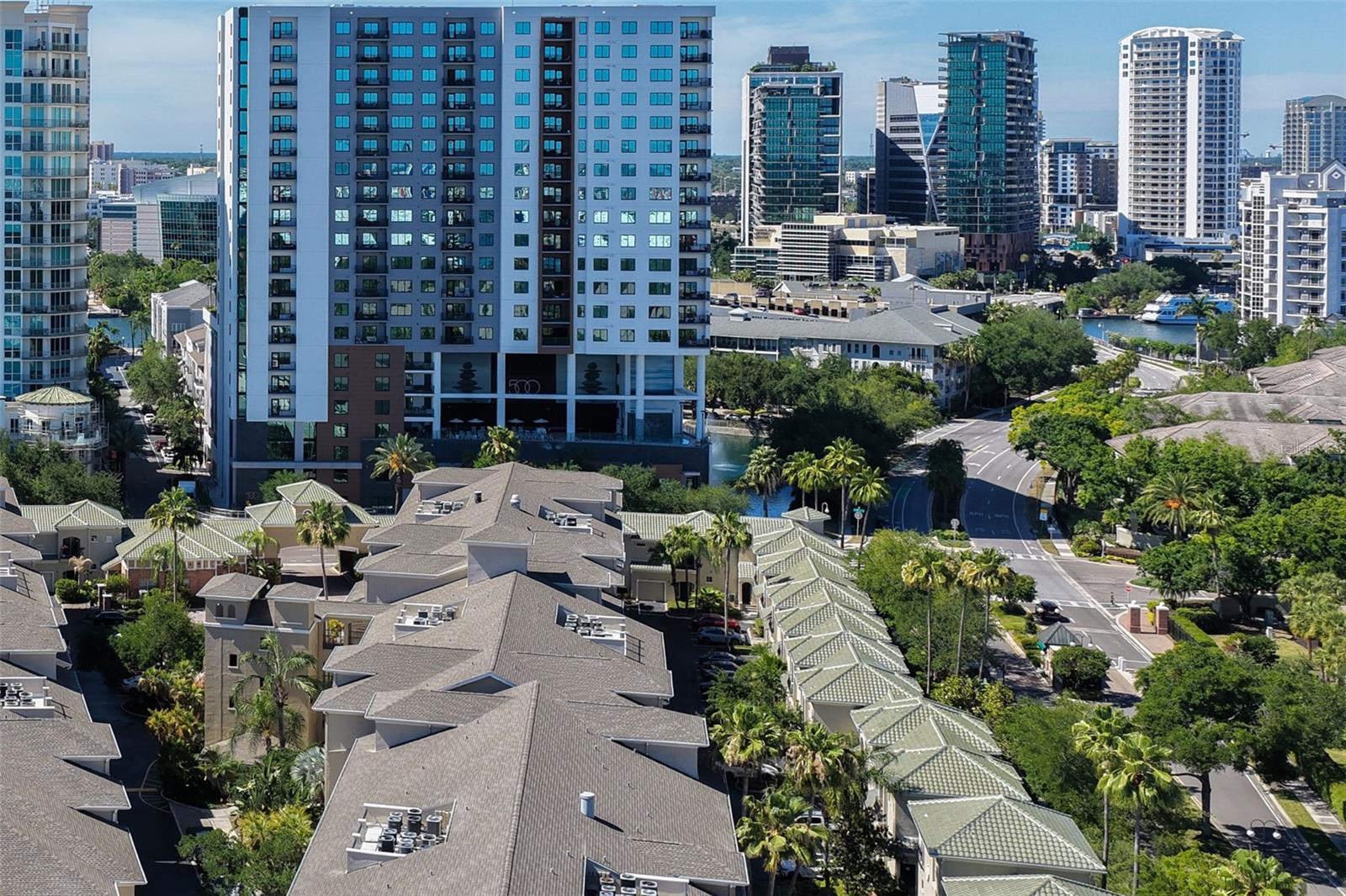 HARBOUR PLACE CITY HOMES A CON - Residential