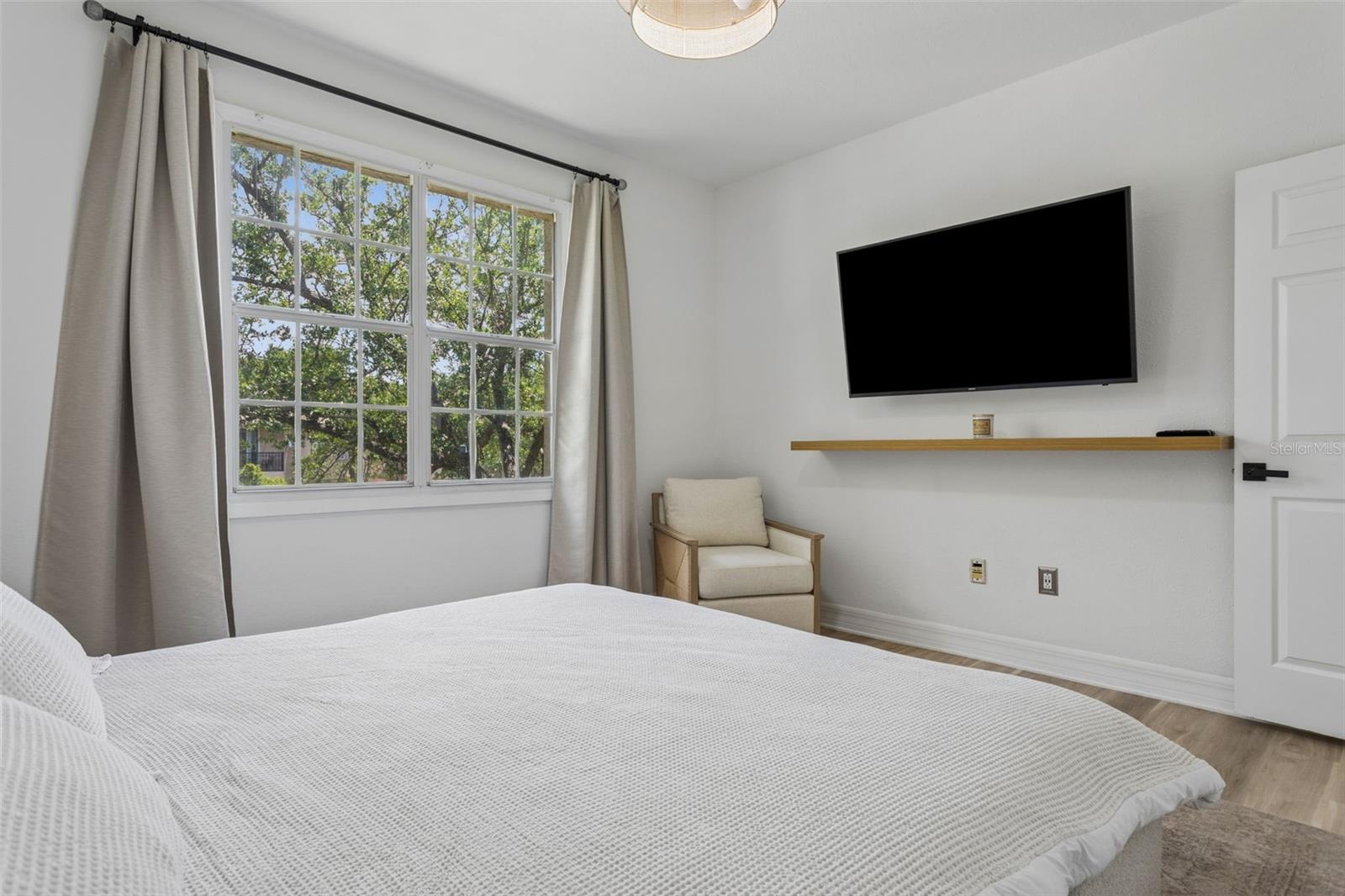 HARBOUR PLACE CITY HOMES A CON - Residential