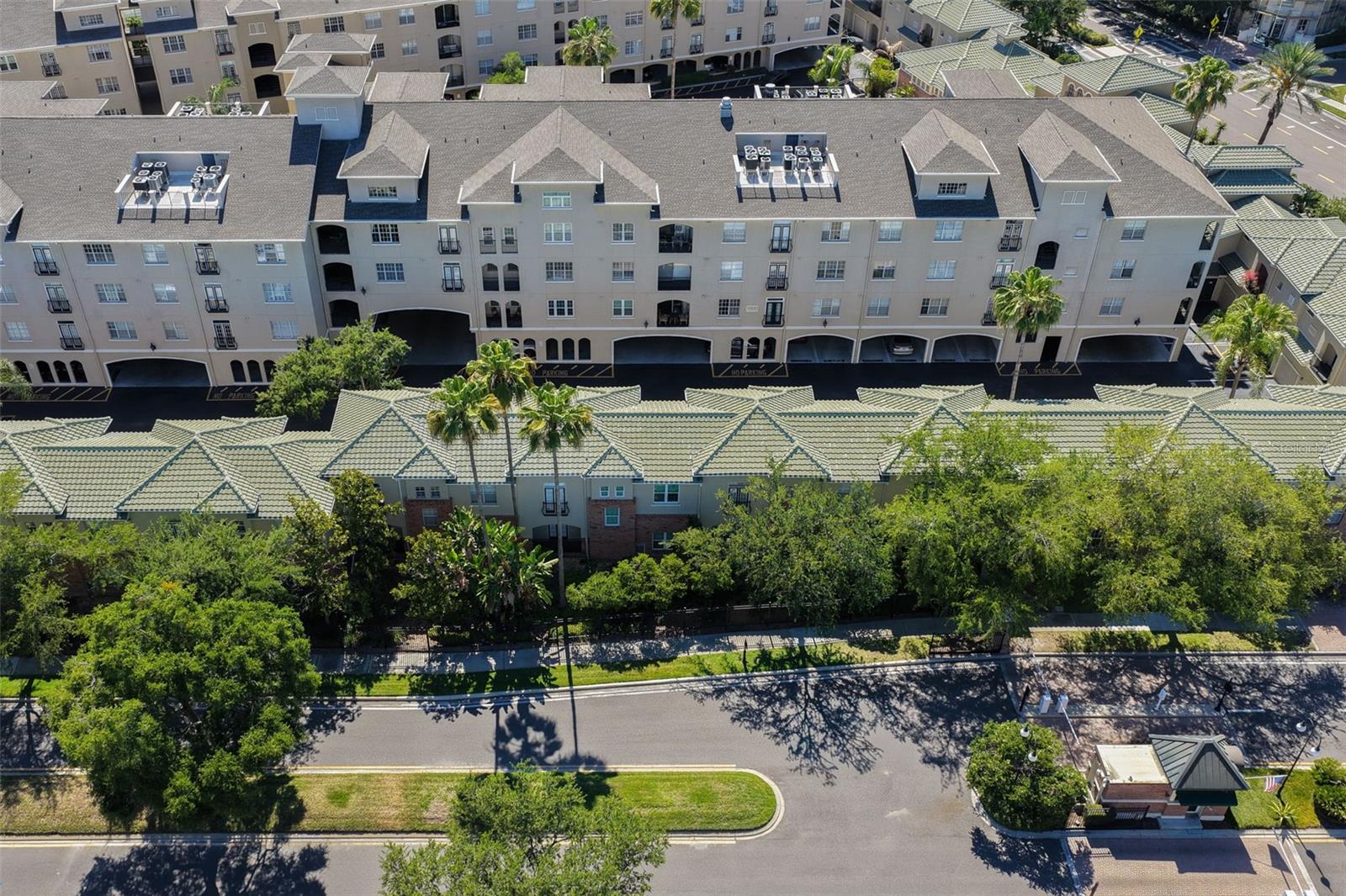 HARBOUR PLACE CITY HOMES A CON - Residential