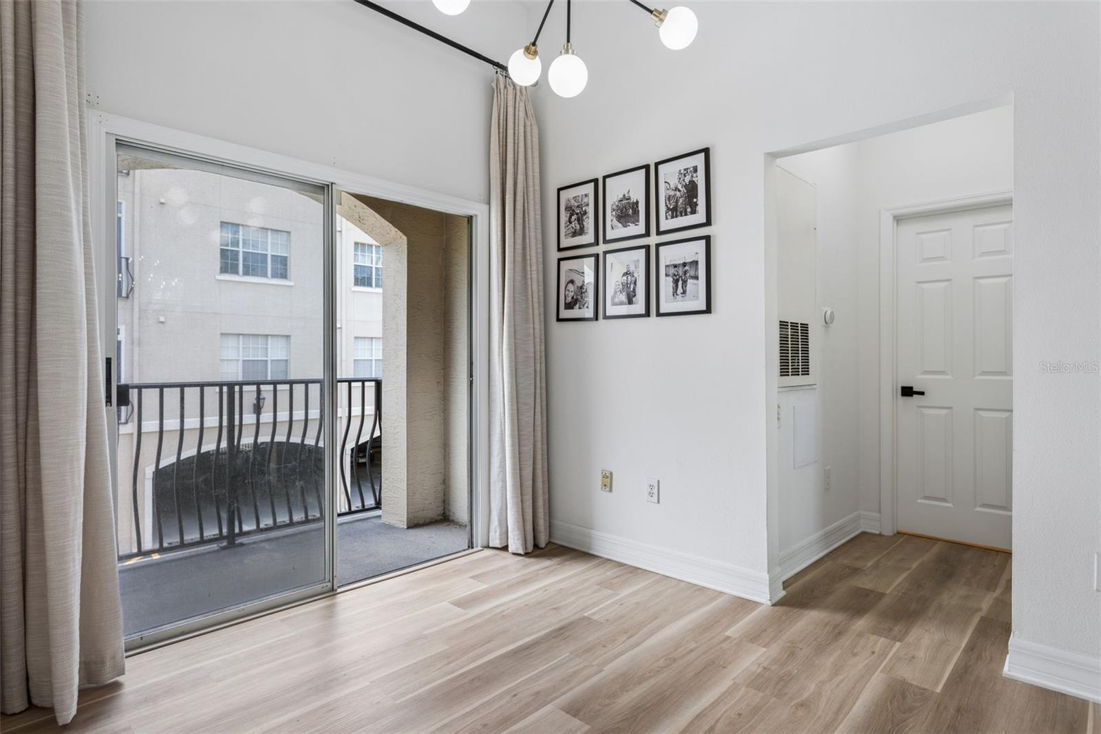 HARBOUR PLACE CITY HOMES A CON - Residential