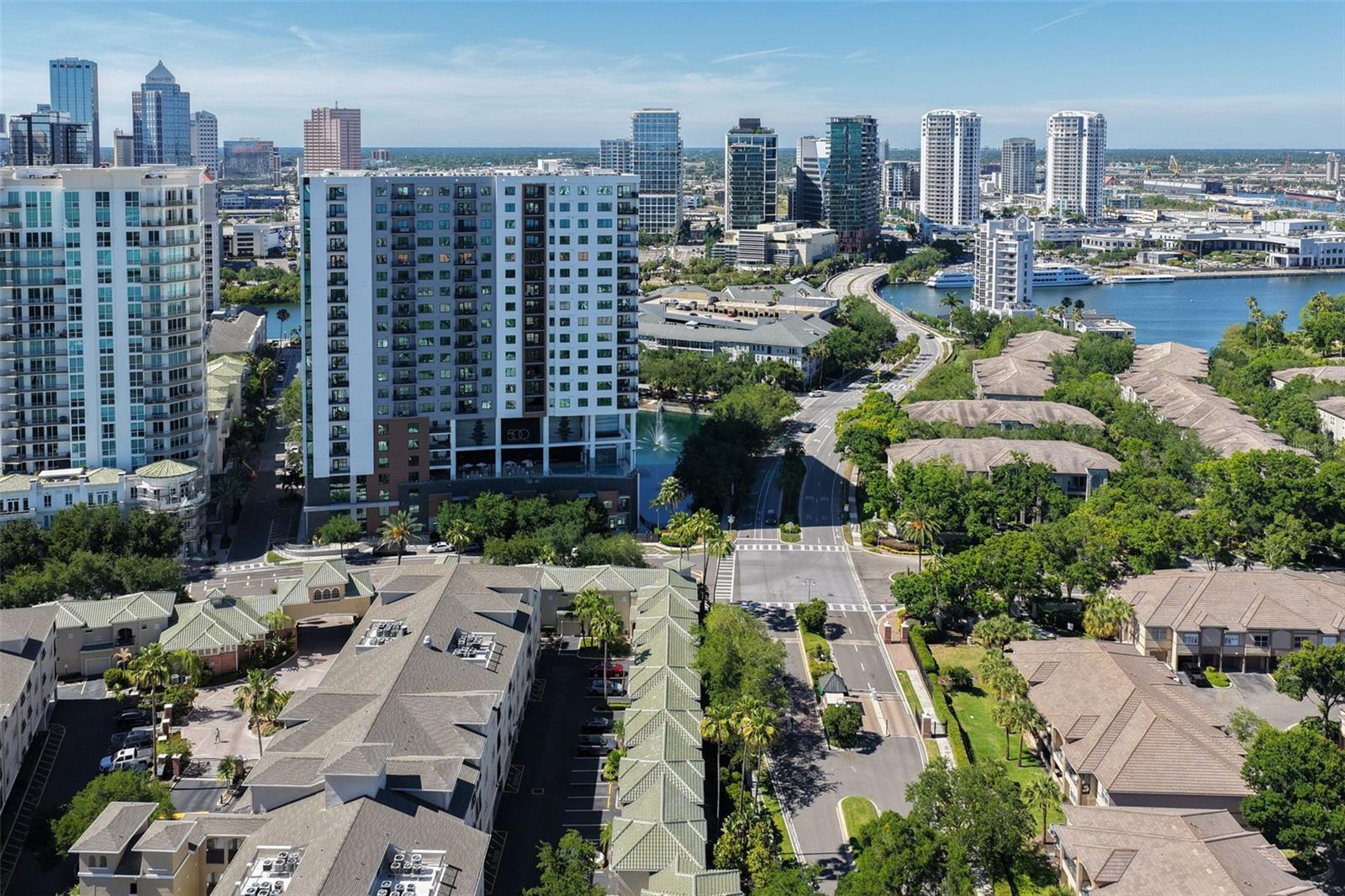 HARBOUR PLACE CITY HOMES A CON - Residential
