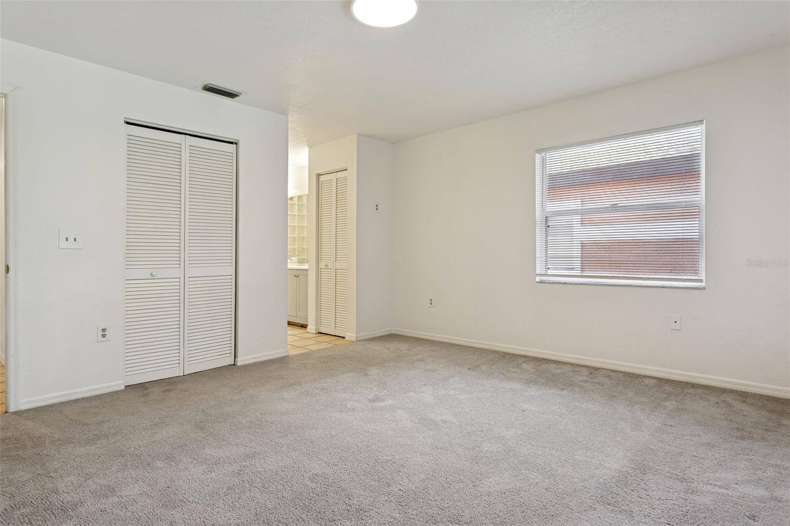 CARROLLWOOD COVE AT EMERALD GR - Residential