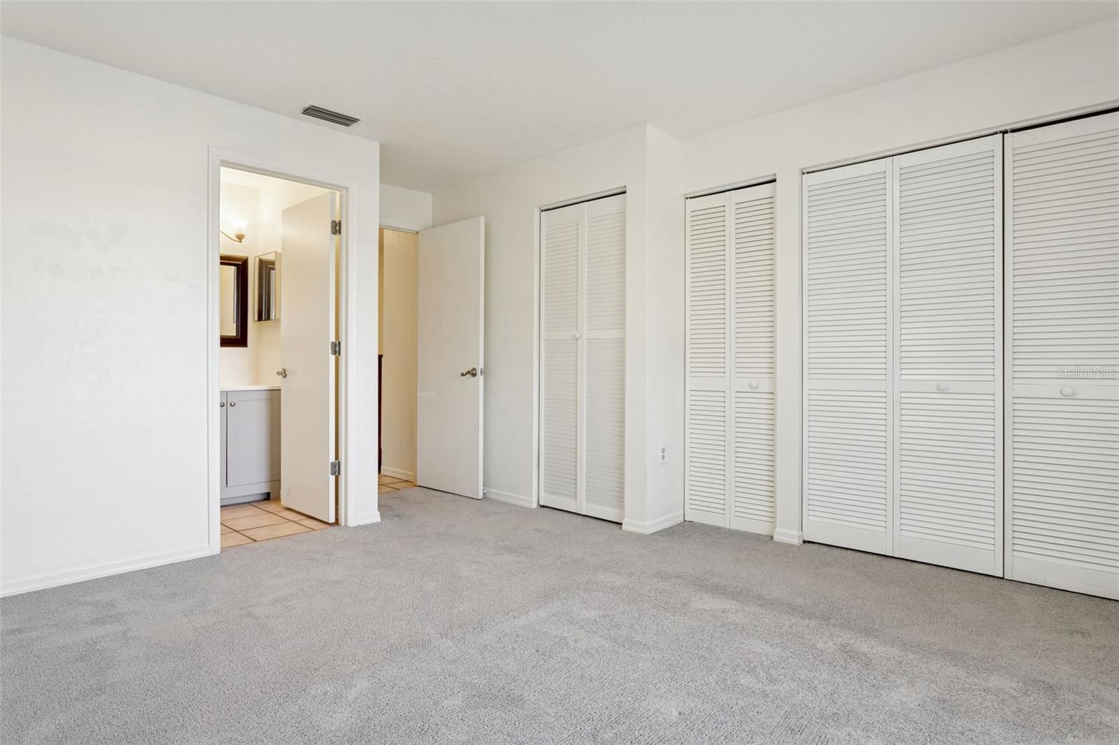 CARROLLWOOD COVE AT EMERALD GR - Residential