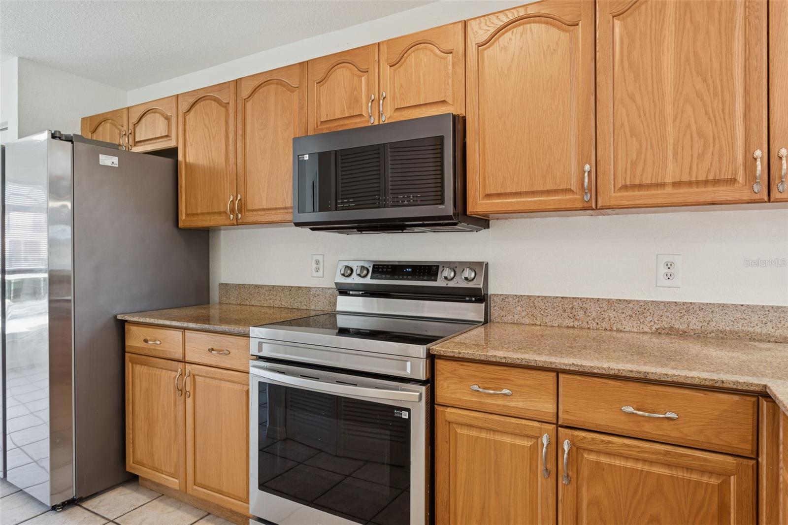 CARROLLWOOD COVE AT EMERALD GR - Residential