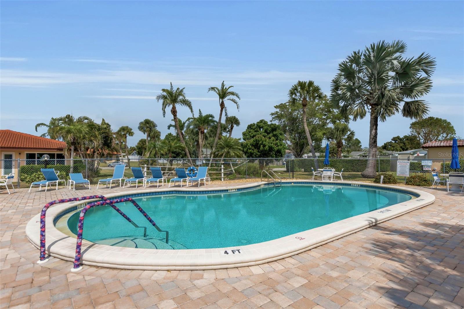 CAMBRIDGE VILLAGE - Residential