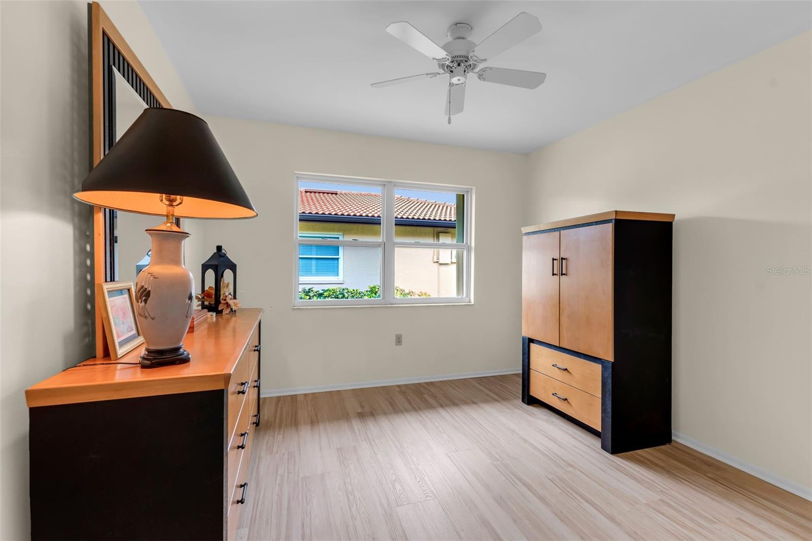 CAMBRIDGE VILLAGE - Residential