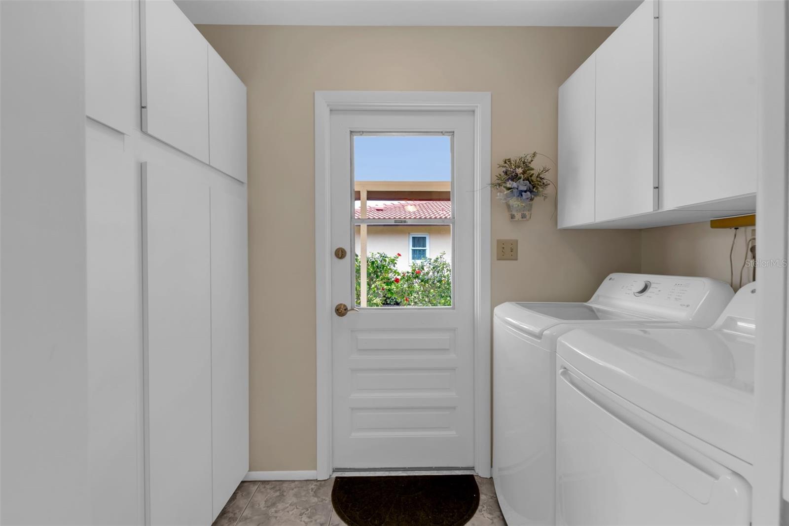 CAMBRIDGE VILLAGE - Residential