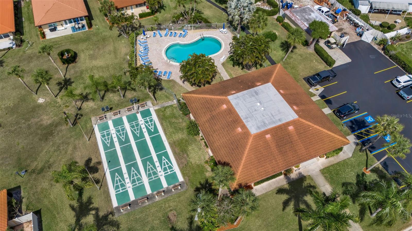 CAMBRIDGE VILLAGE - Residential