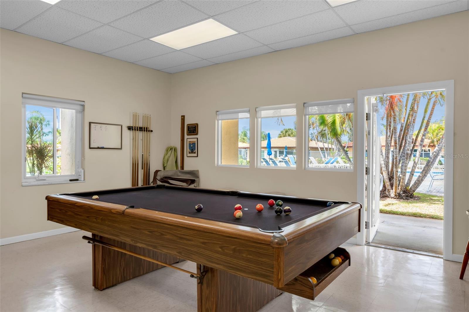 CAMBRIDGE VILLAGE - Residential