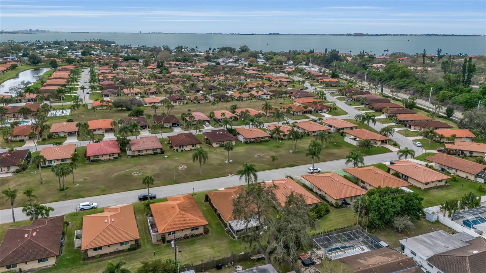 CAMBRIDGE VILLAGE - Residential