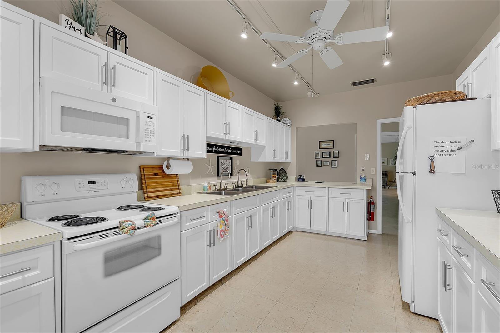 CAMBRIDGE VILLAGE - Residential