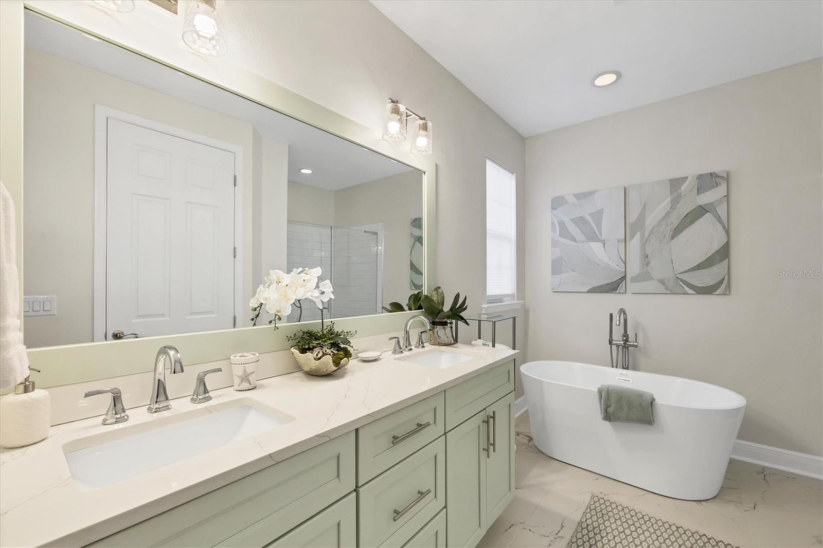 LANDINGS CORAL CRK - Residential