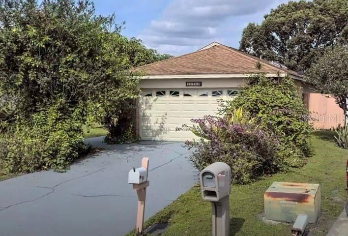 WHISPER LAKES - Residential