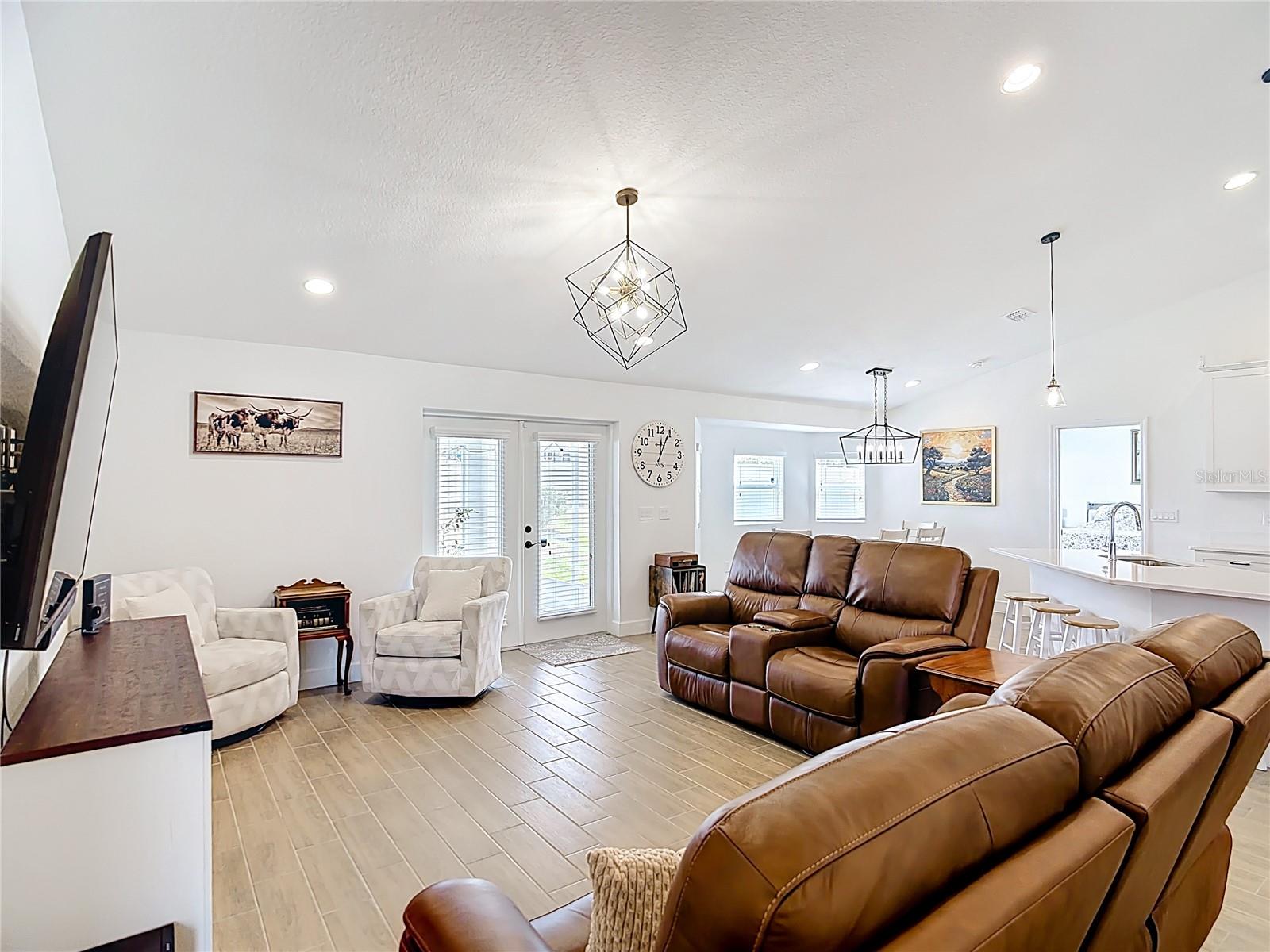 WINDING RIVER COVE - Residential