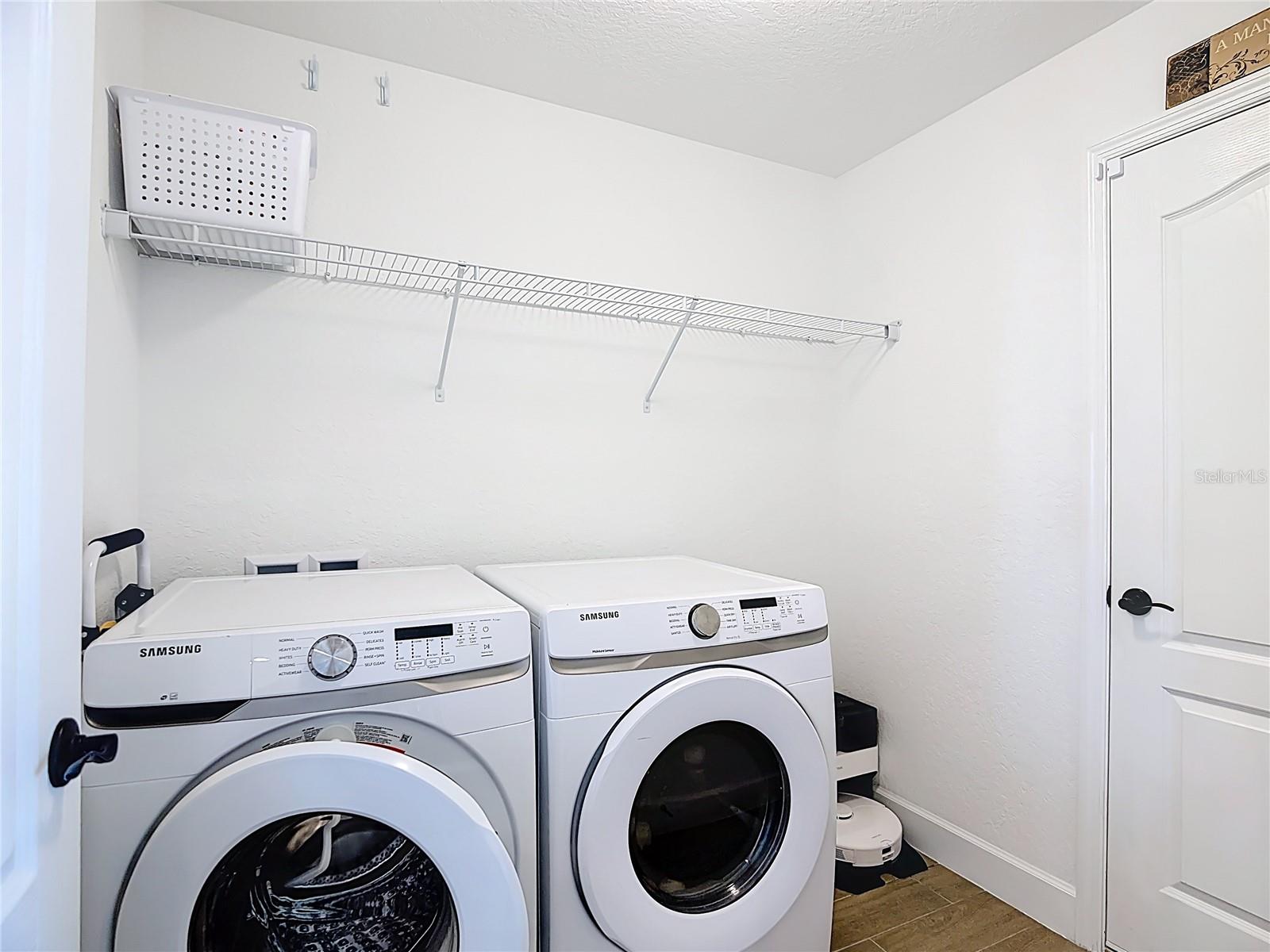 WINDING RIVER COVE - Residential