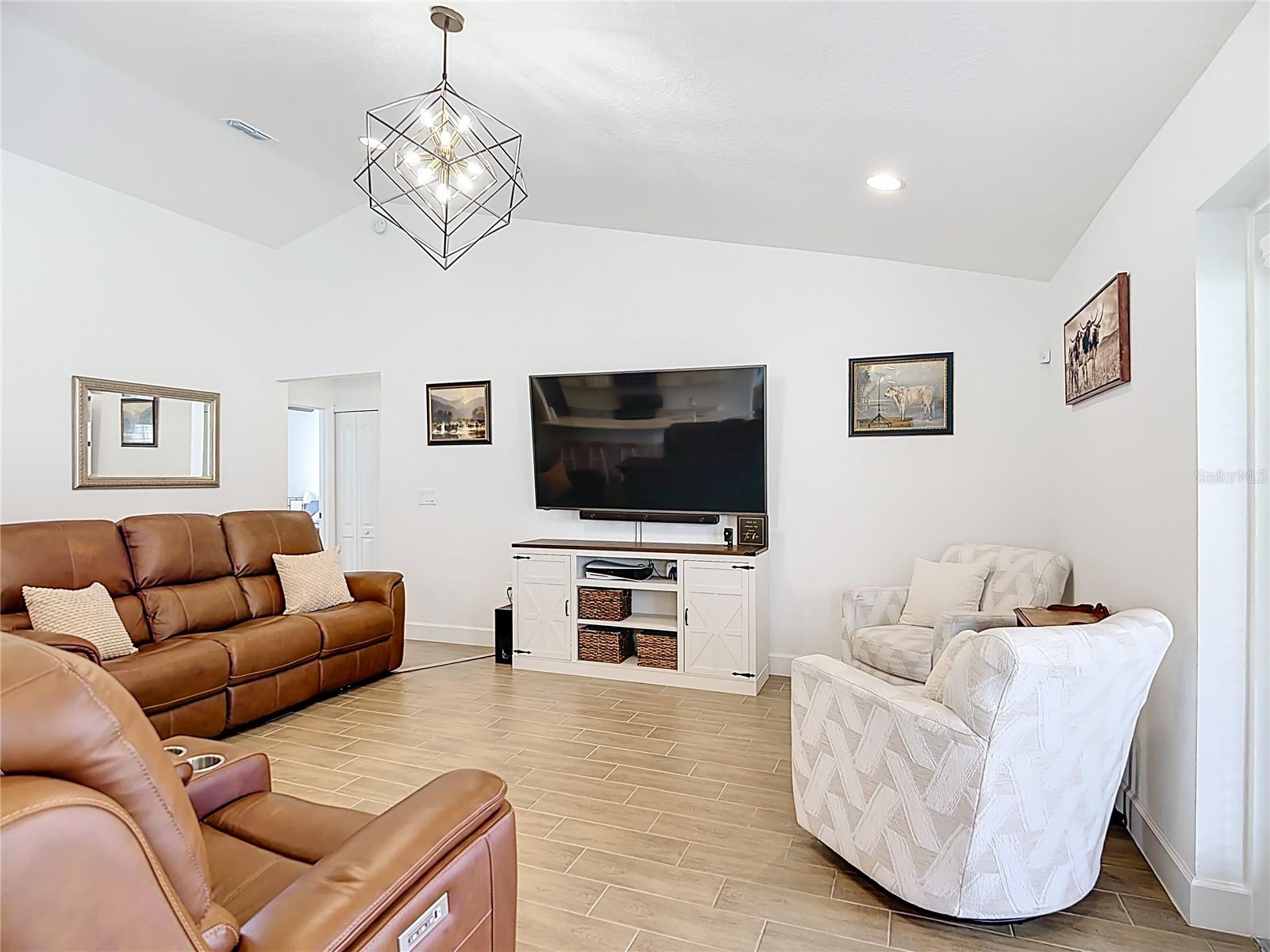 WINDING RIVER COVE - Residential