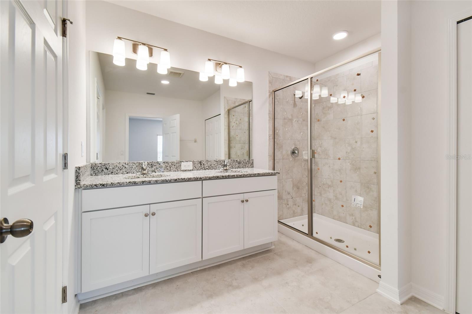 HILLTOP POINT - Residential