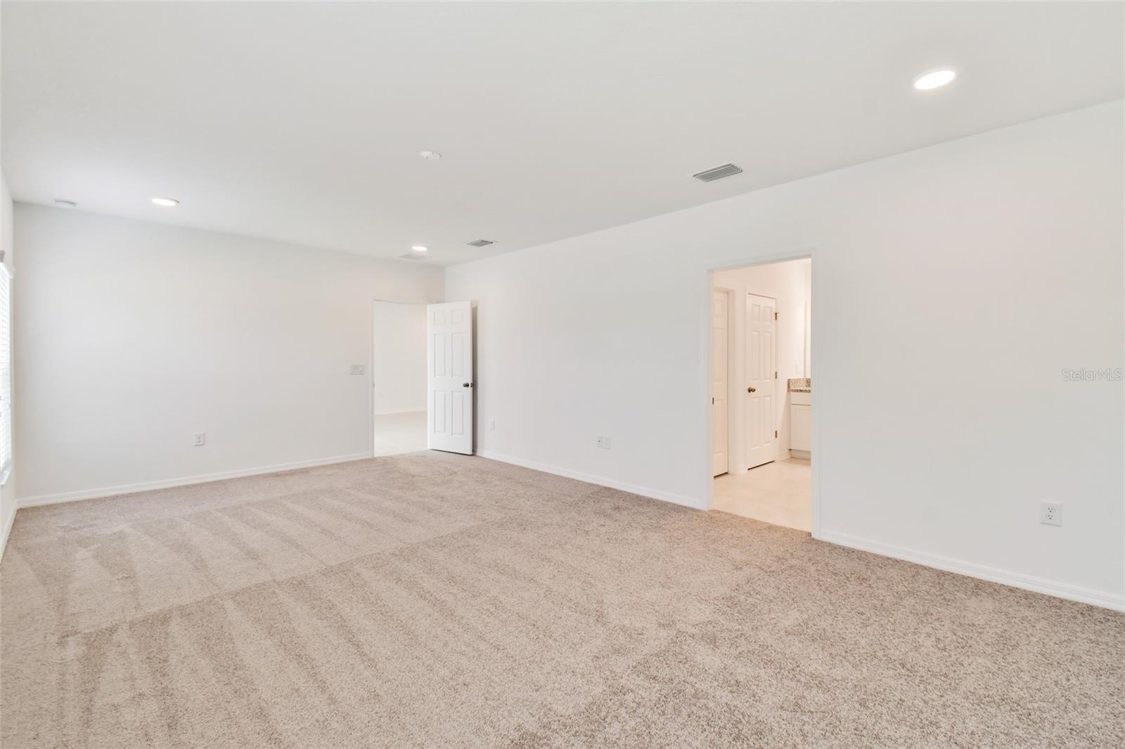 HILLTOP POINT - Residential