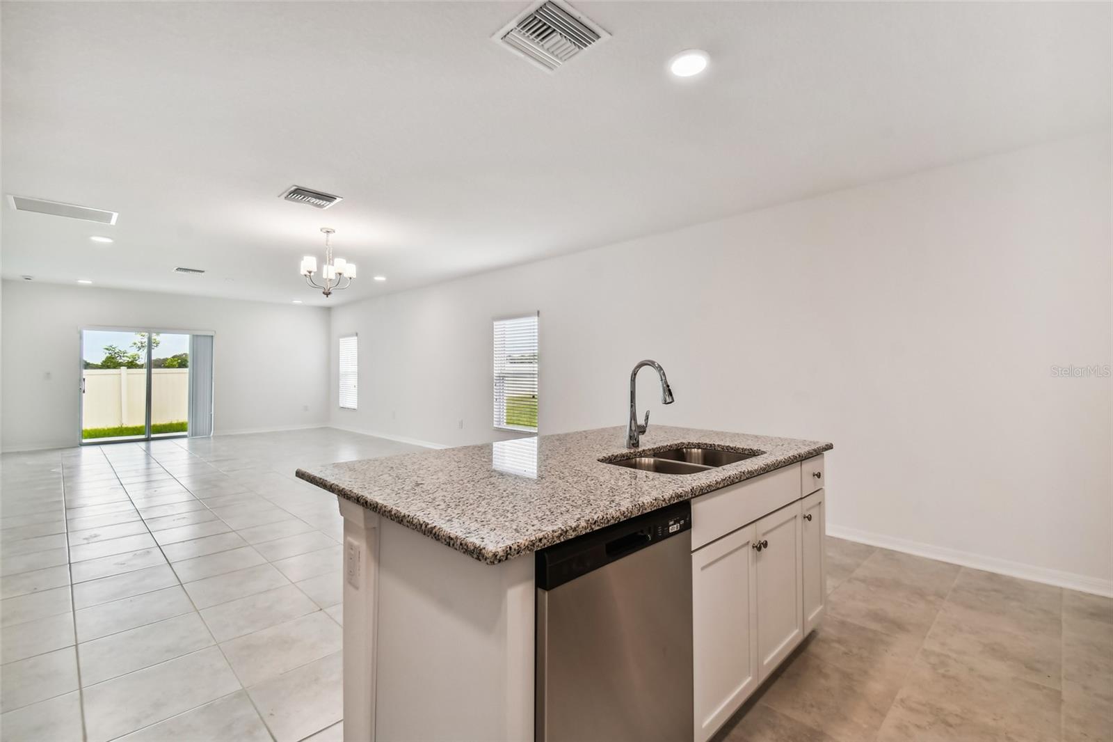 HILLTOP POINT - Residential