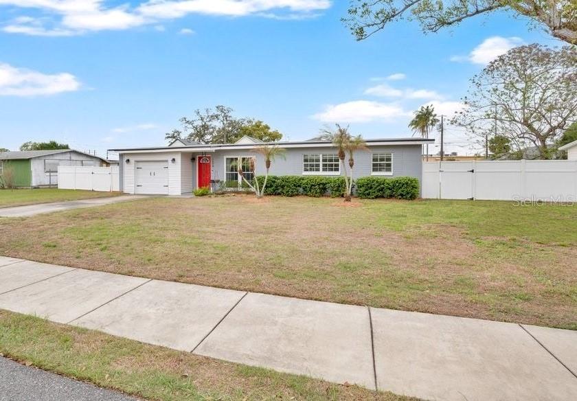 SUNSHINE GARDENS - Residential