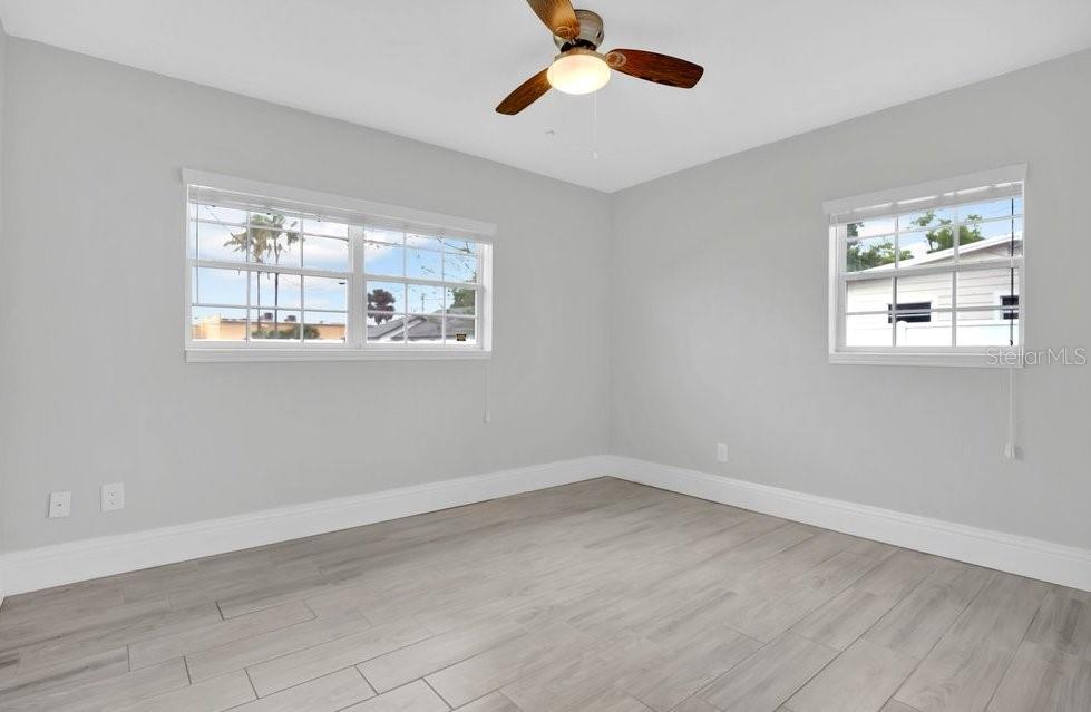 SUNSHINE GARDENS - Residential