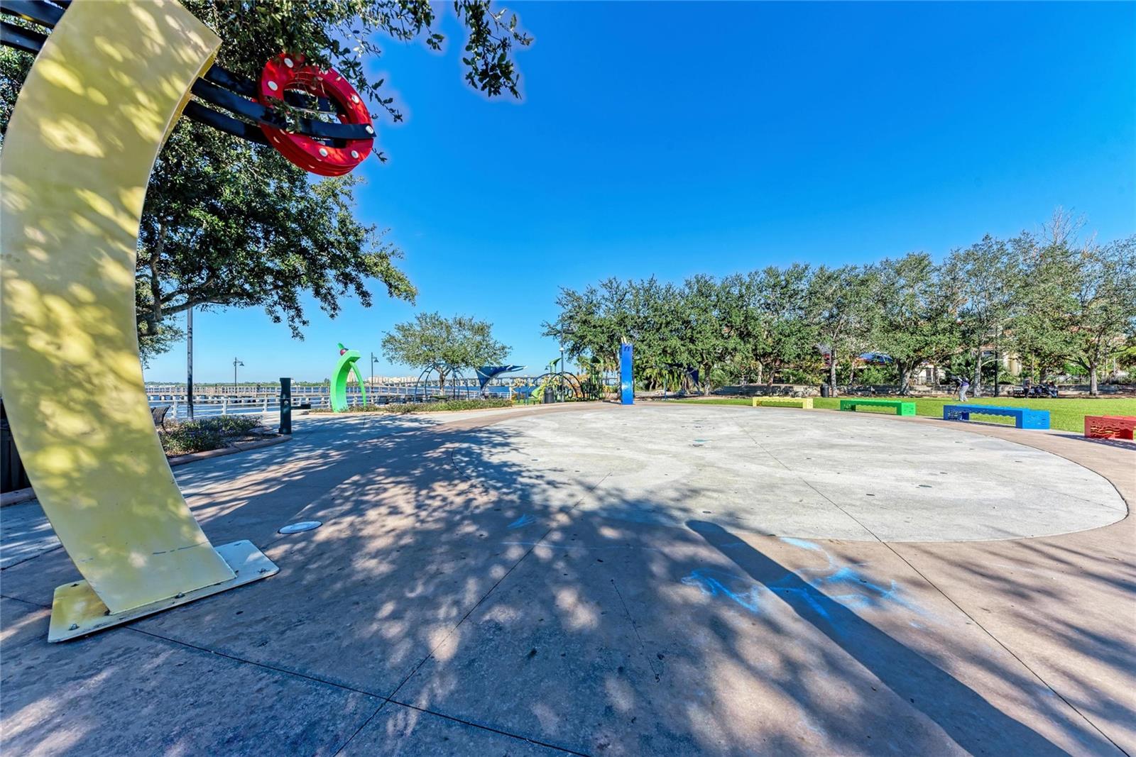 PARKSIDE - Residential