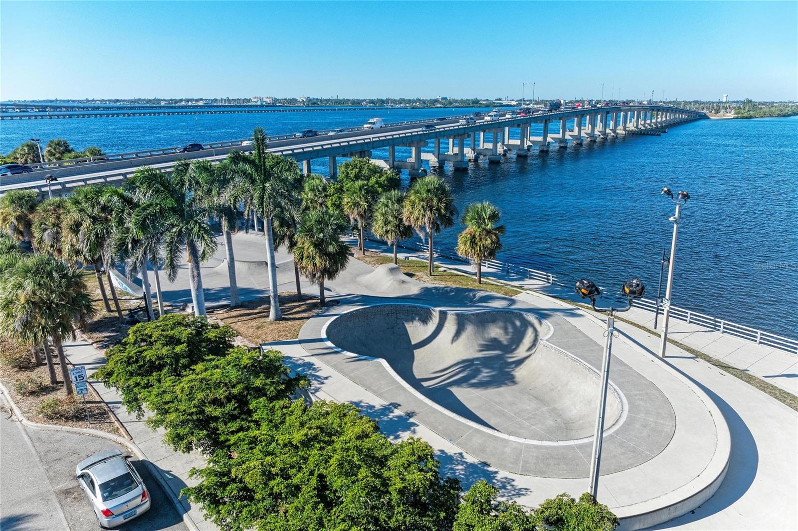 PARKSIDE - Residential