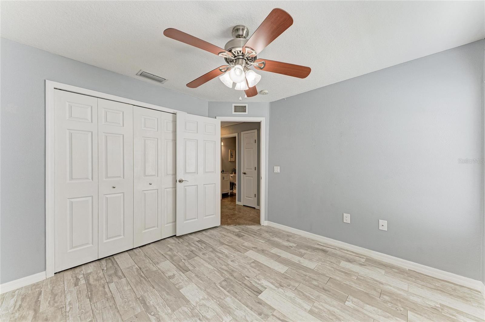 PARKSIDE - Residential