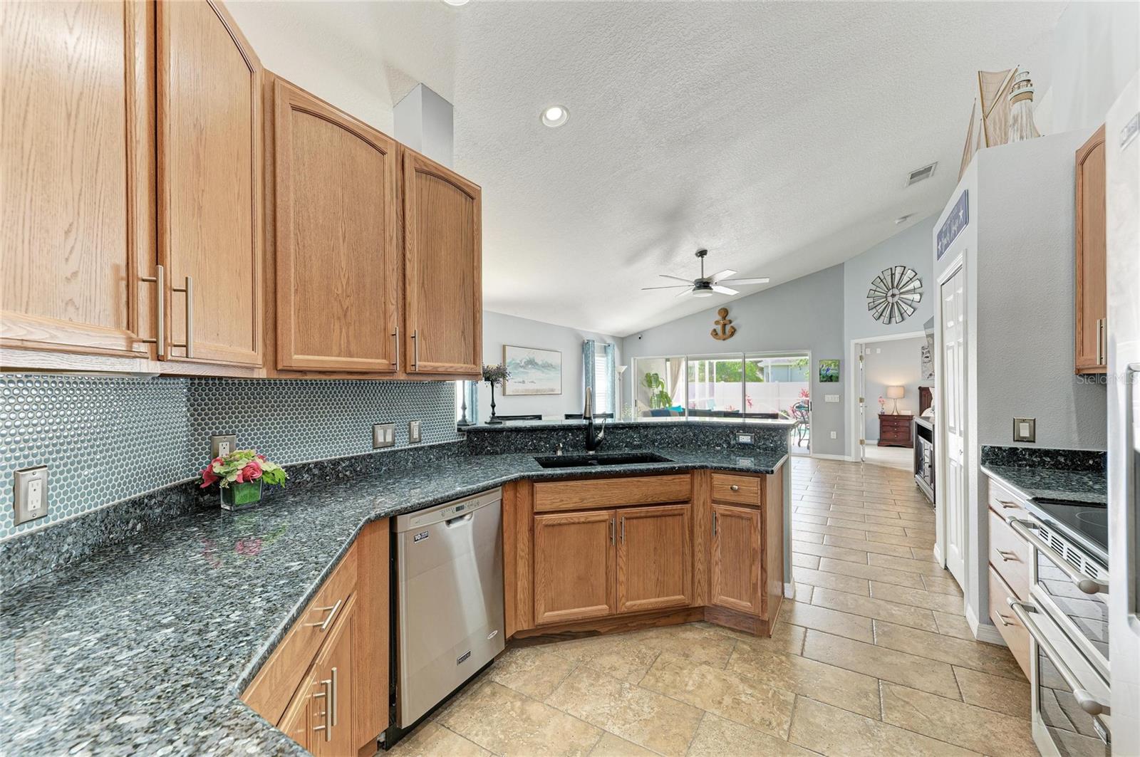 PARKSIDE - Residential