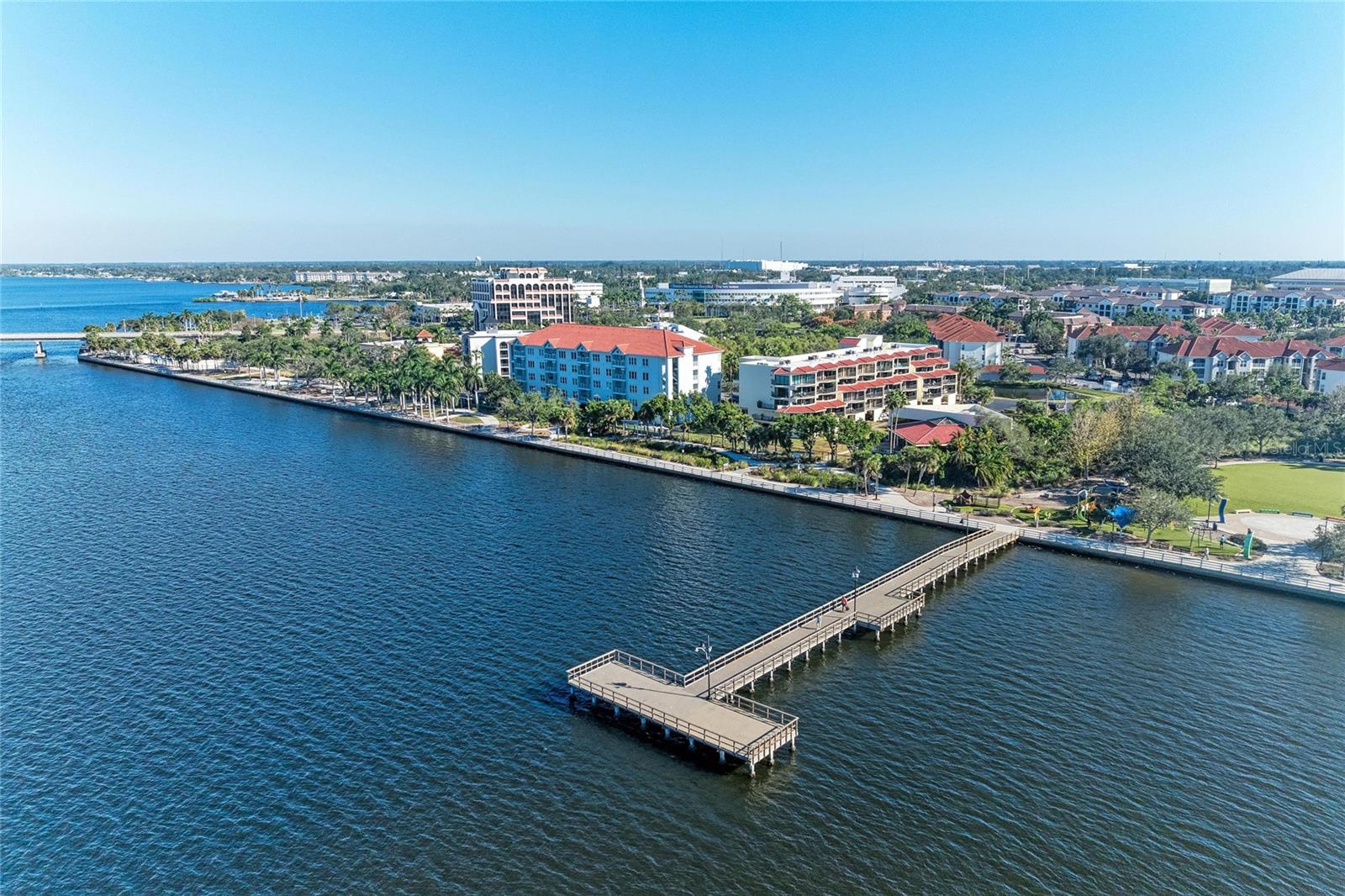 PARKSIDE - Residential