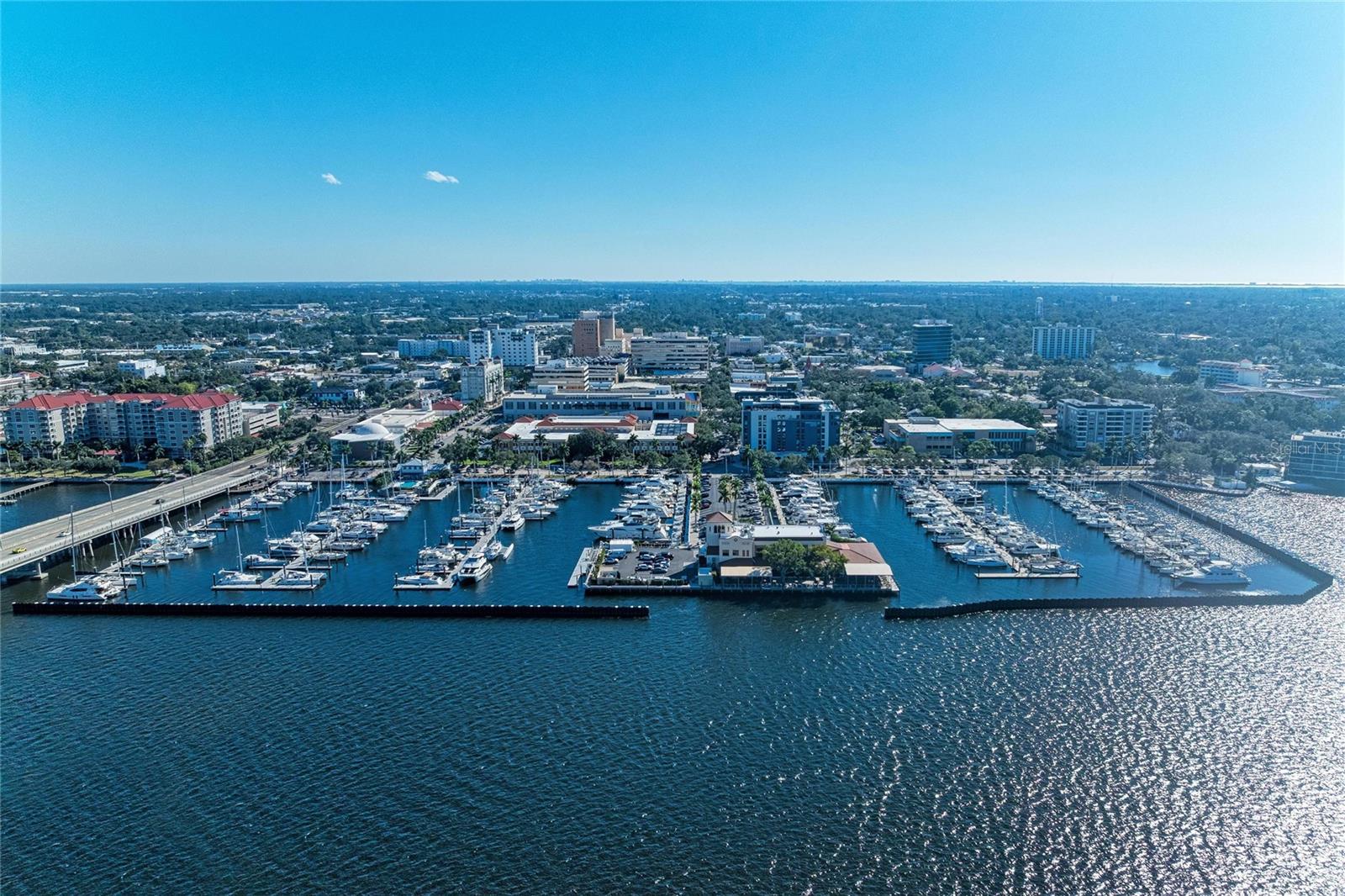 PARKSIDE - Residential