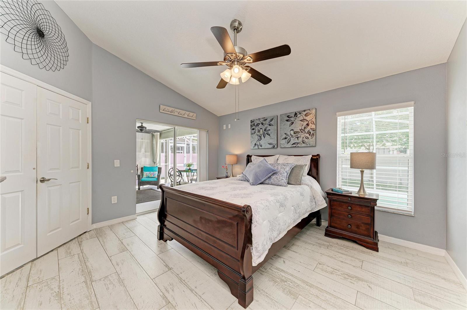 PARKSIDE - Residential