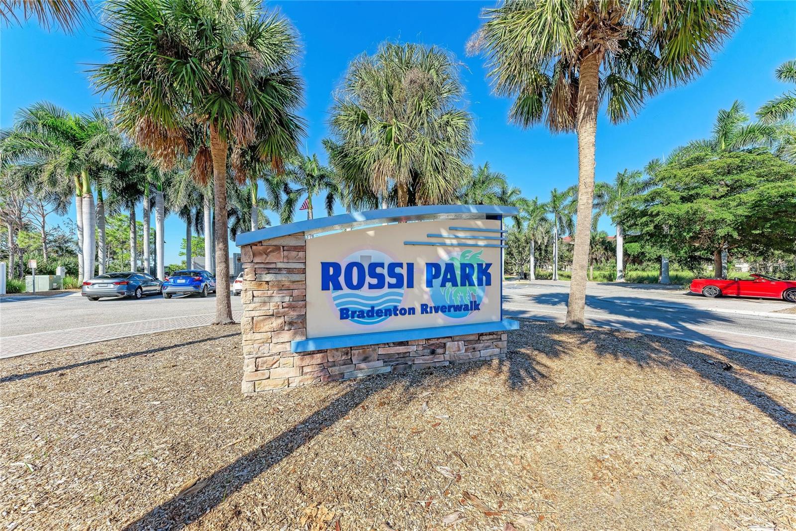 PARKSIDE - Residential