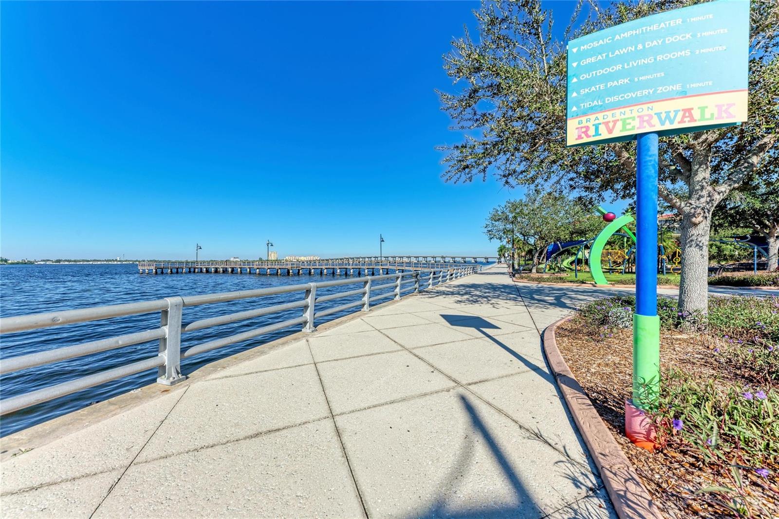 PARKSIDE - Residential