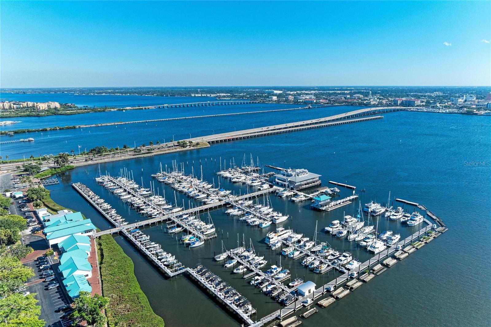 PARKSIDE - Residential