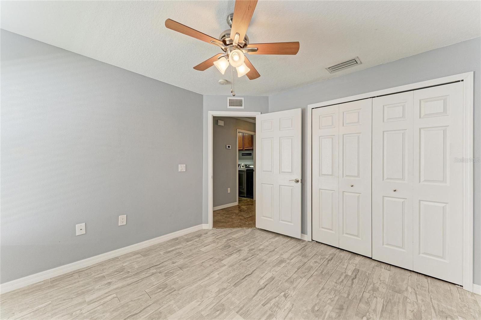 PARKSIDE - Residential